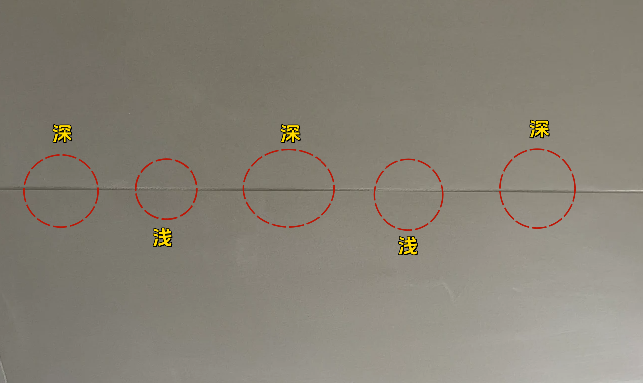 瓷砖不平做出来的缝隙也深浅不一